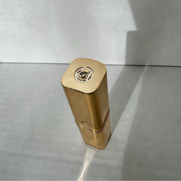 Viral L’Oréal Colour Riche Satin Lipstick in Ballerina Shoes Shade 135 TikTok - Picture 4 of 9